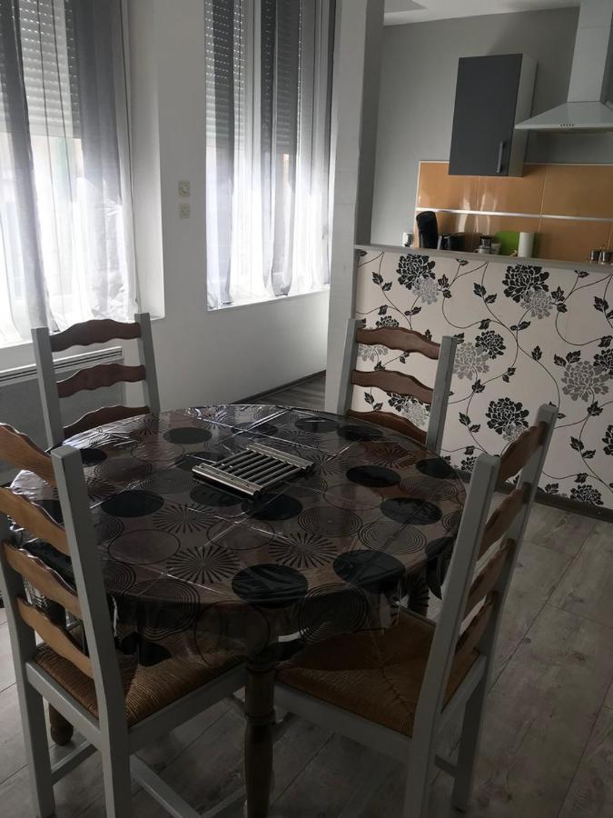 F2 De La Digue Verdun Екстер'єр фото